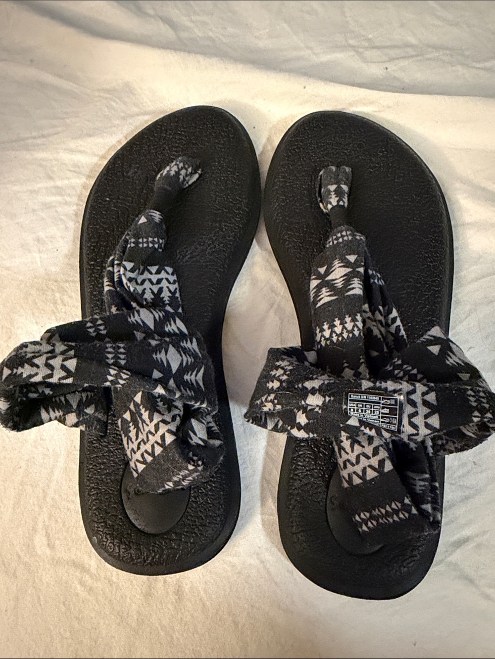 Sanuk Black & White Printed Yoga Sling Sandals